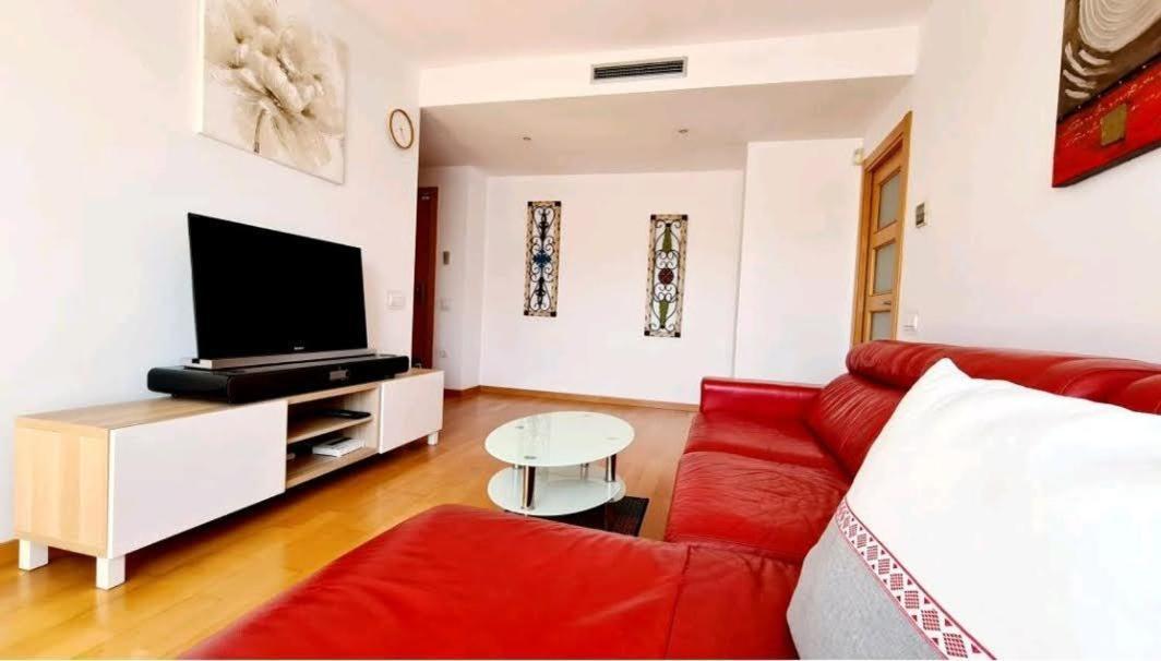 Merce Apartment Forum Barcelona Сан-Адриан-де-Бесос Экстерьер фото